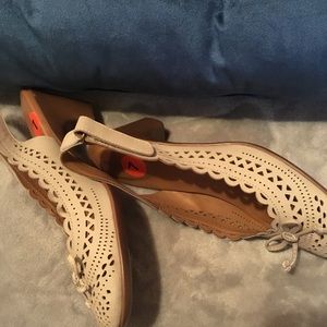 Comfy Easy Spirit Lacey heels